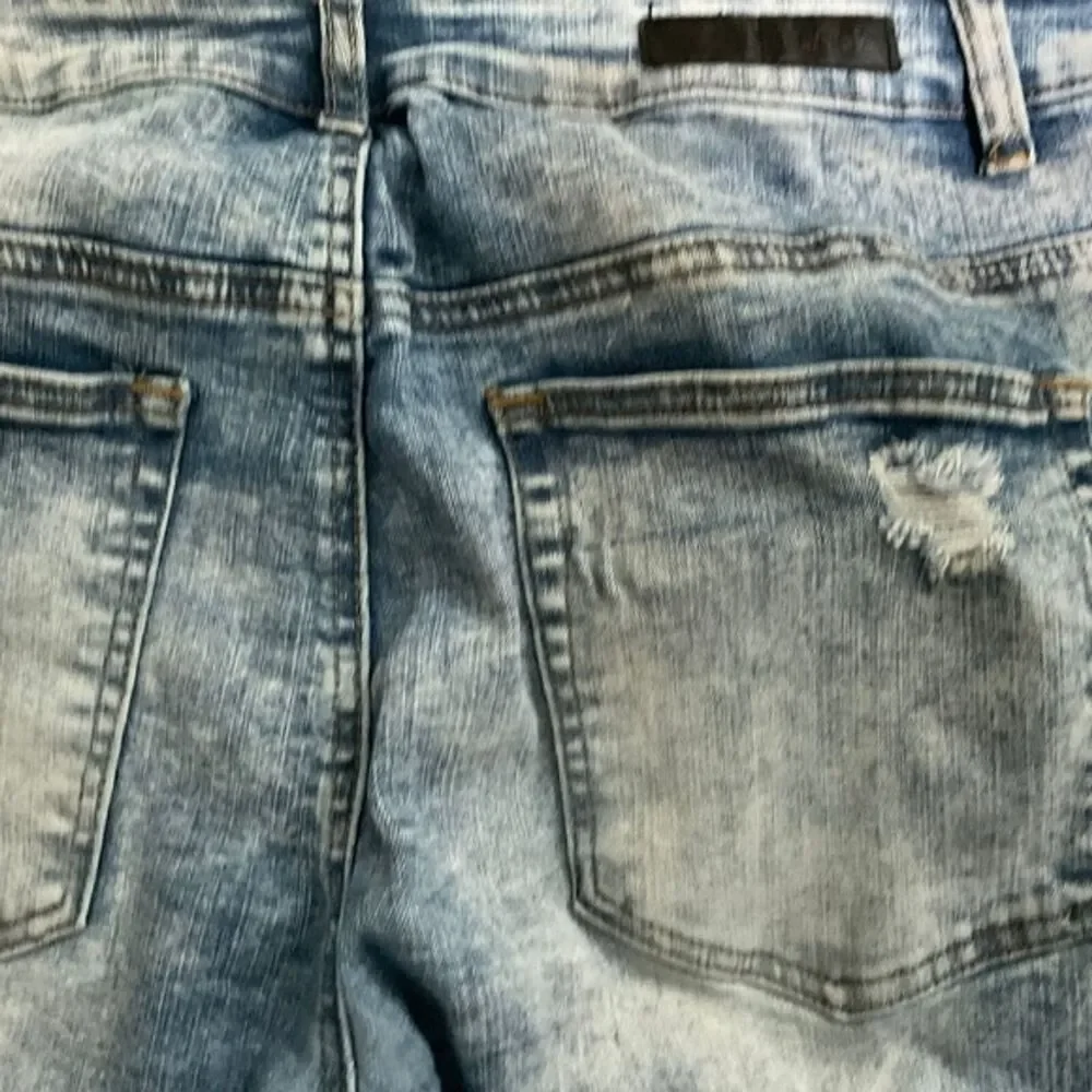 CJ BLACK  Skinny Flex Jeans Distressed  Mens Denim Blue  38 X 30  (Tag 38x32)
